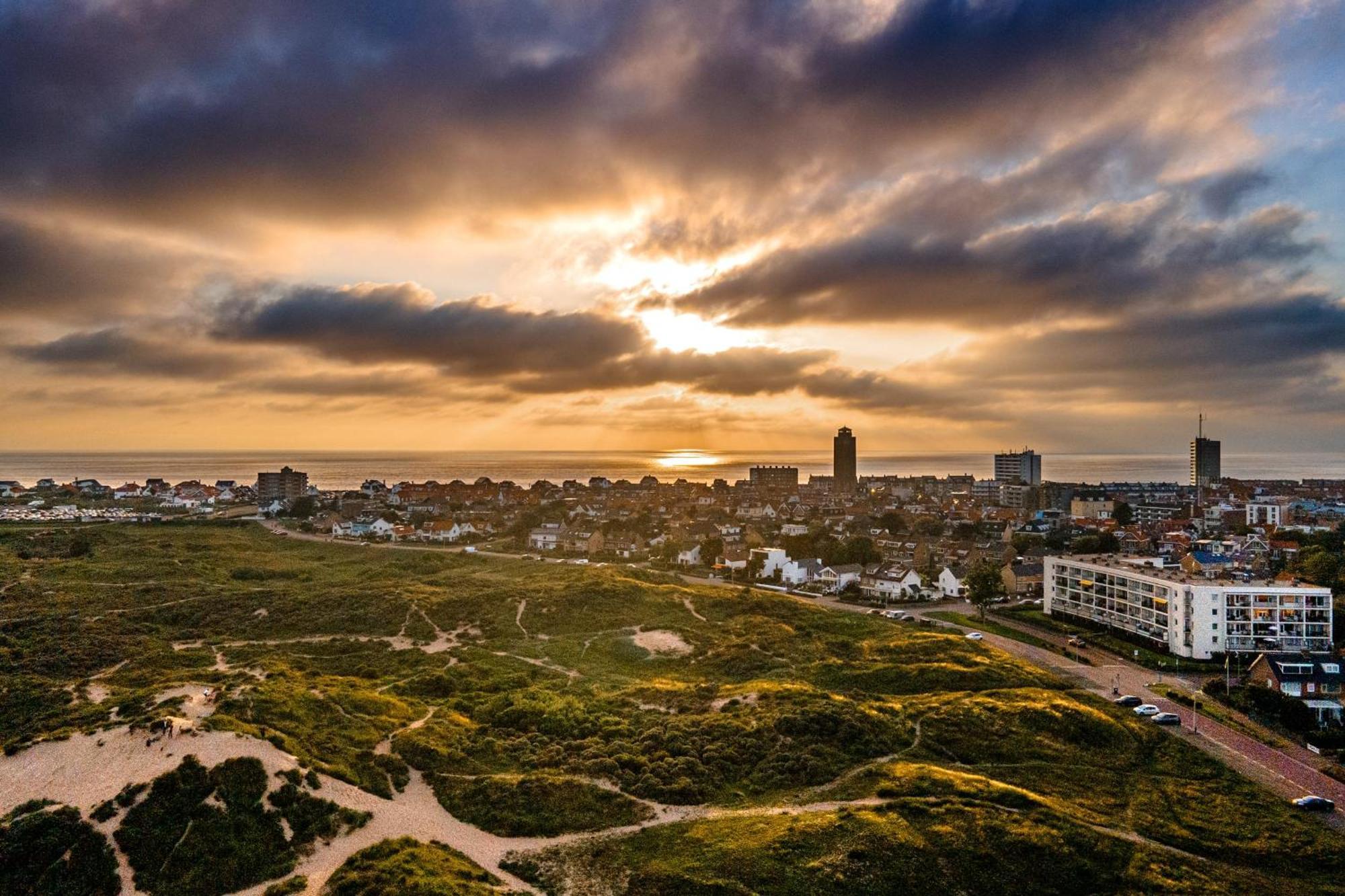 View With A Room Zandvoort With Private Parking Extérieur photo