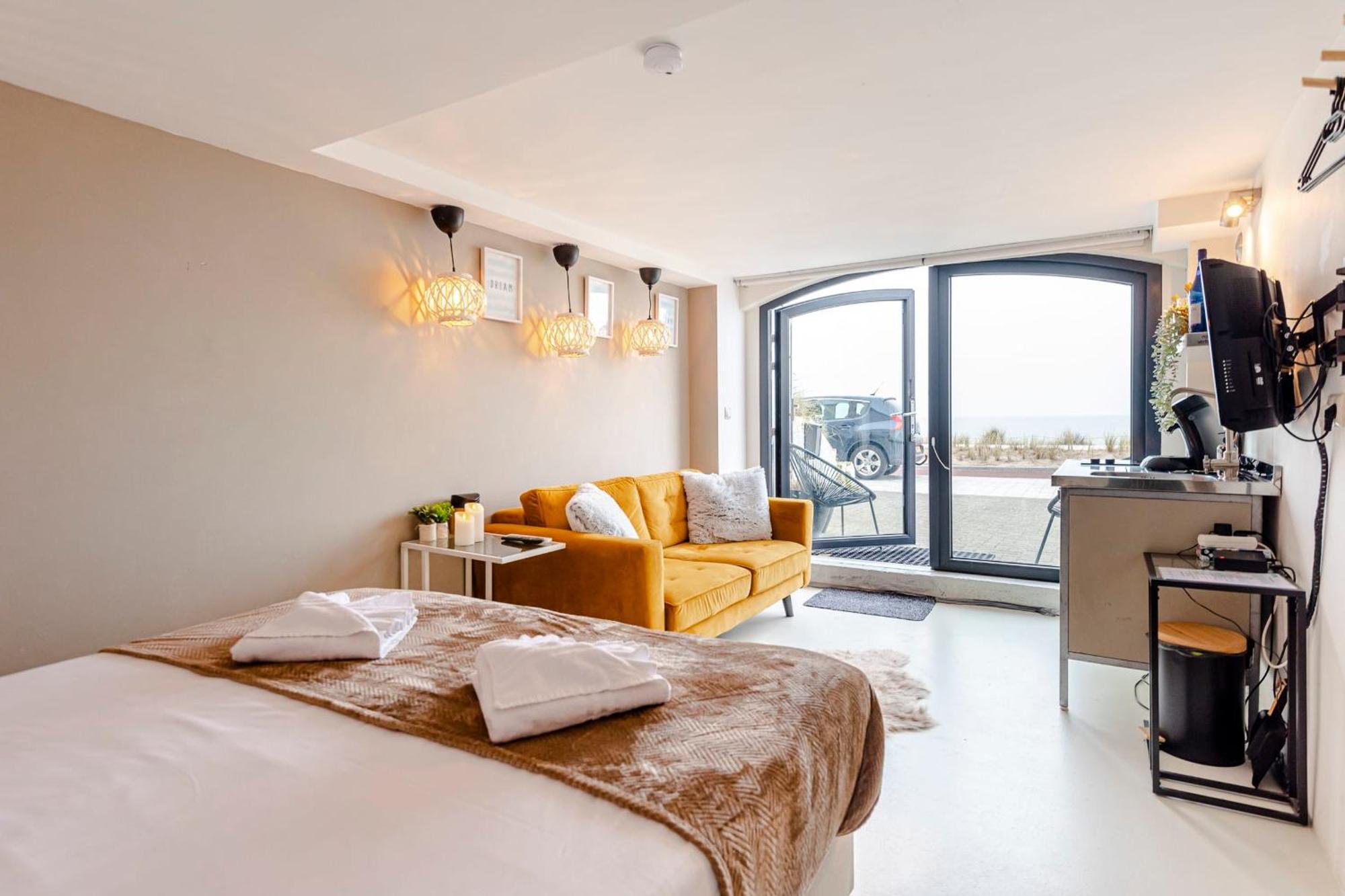View With A Room Zandvoort With Private Parking Extérieur photo